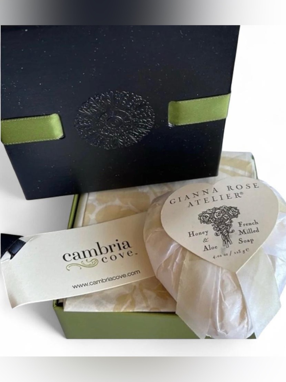 NIB Heart Shape Soap Honey & Aloe